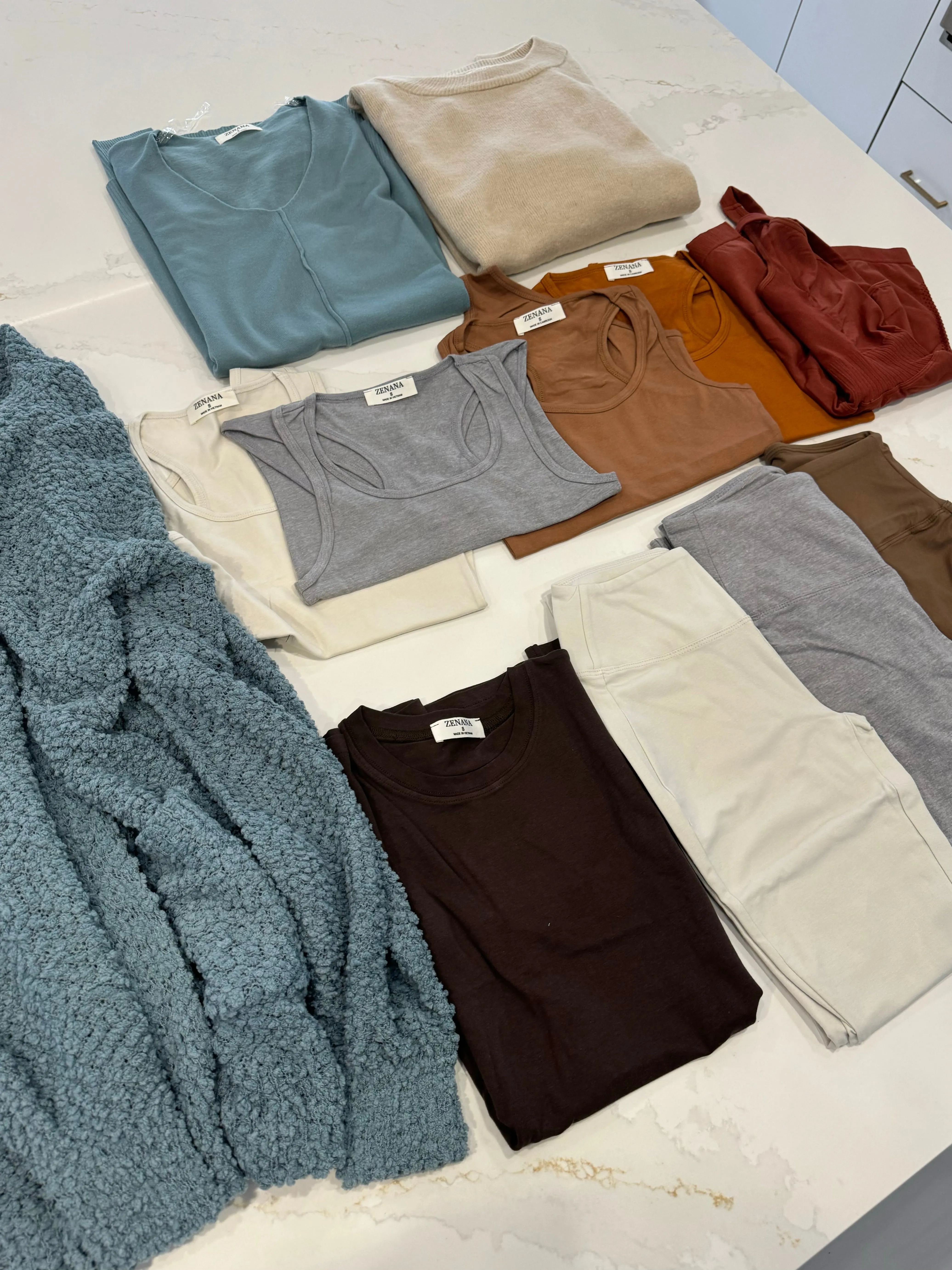 EASY ESSENTIAL$ Mystery Bundle