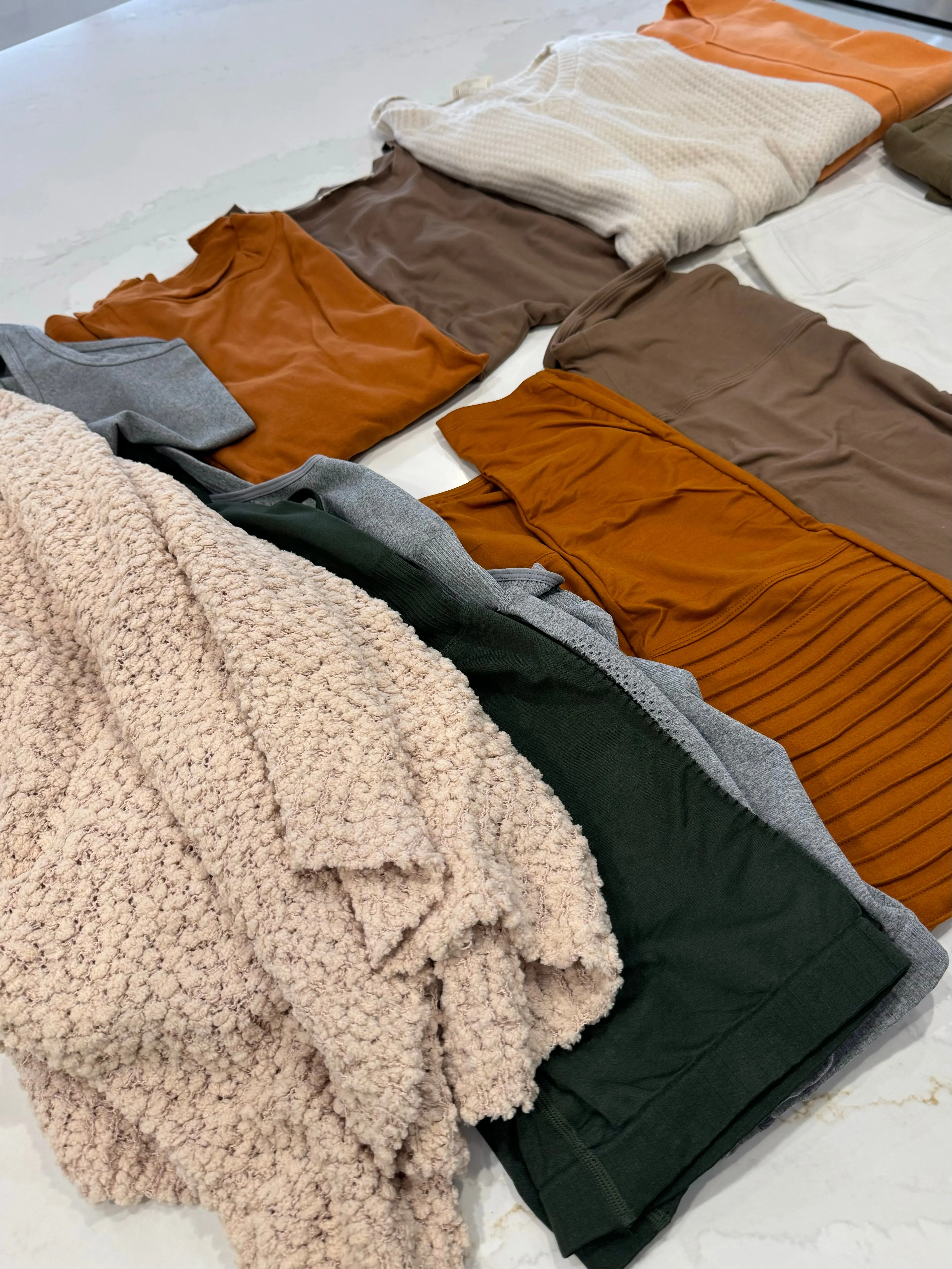 EASY ESSENTIAL$ Mystery Bundle