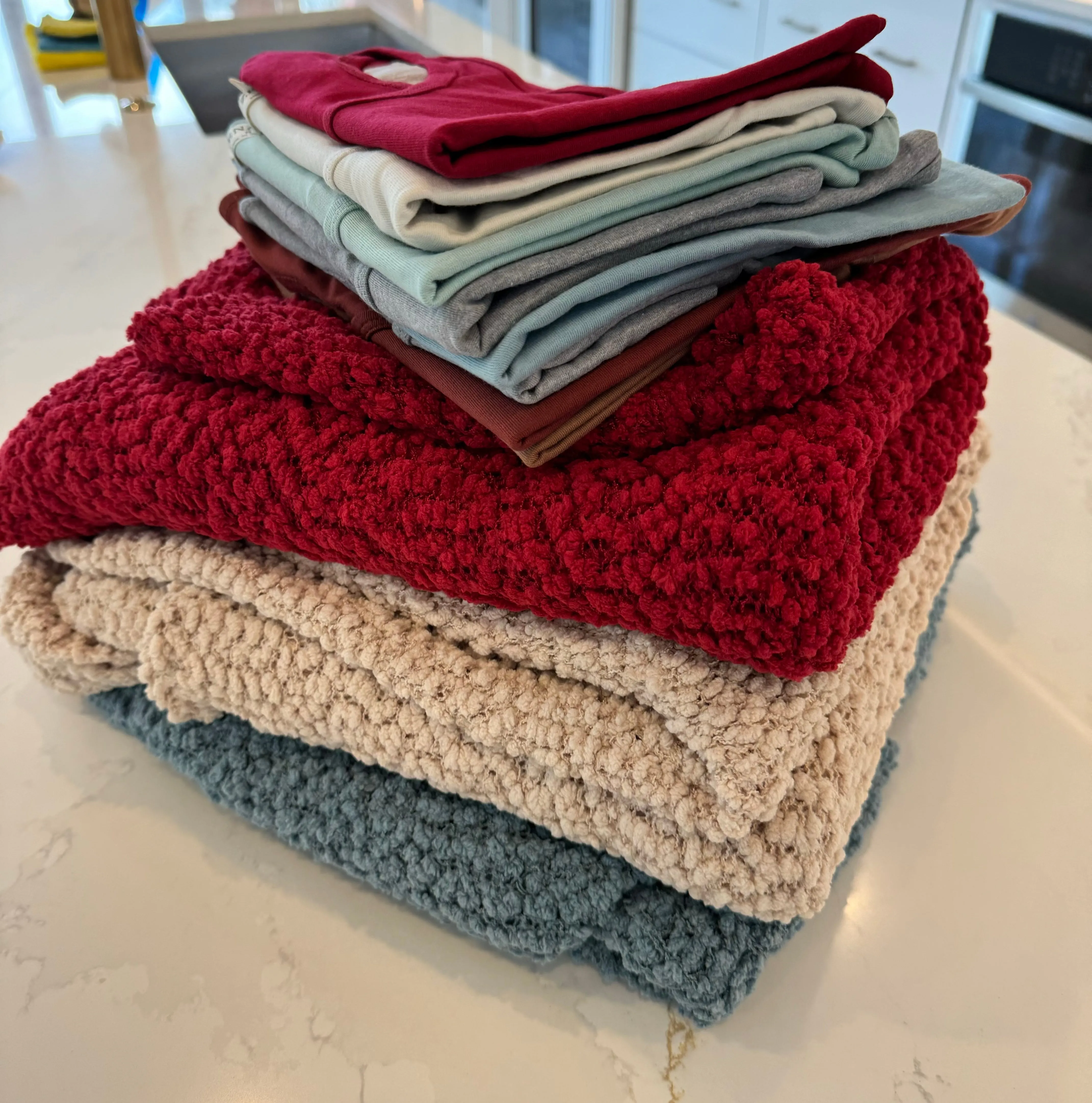 EASY ESSENTIAL$ Mystery Bundle