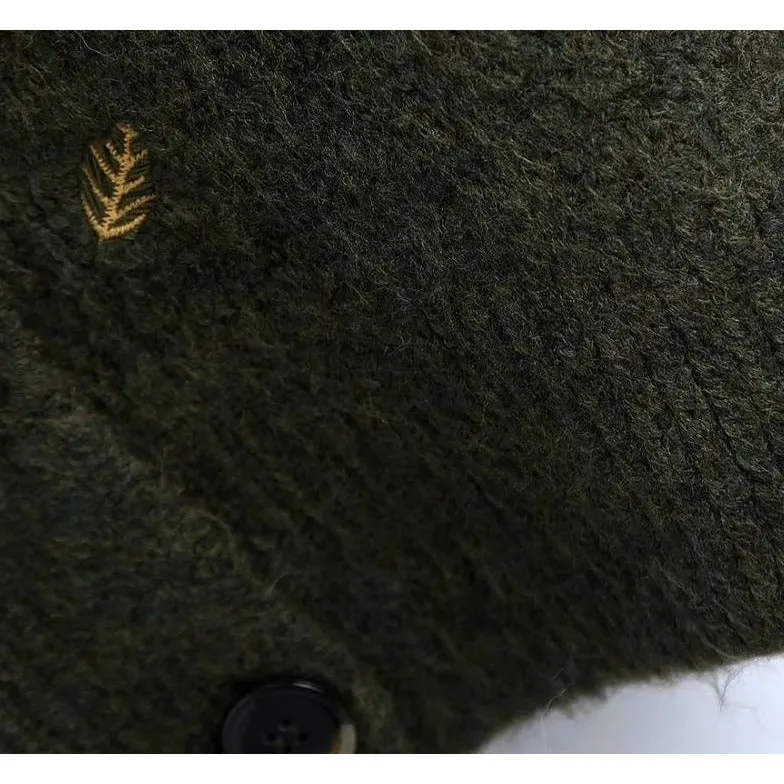 ELEGANT V-NECK EMNROIDERY SWEATER