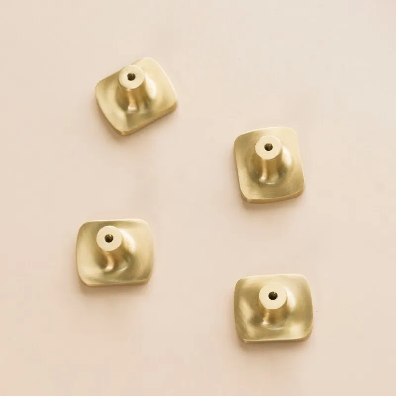 Gold Tap Wall Hook & Knobs
