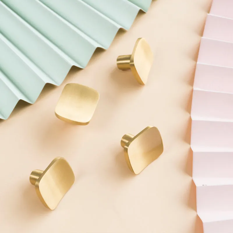 Gold Tap Wall Hook & Knobs