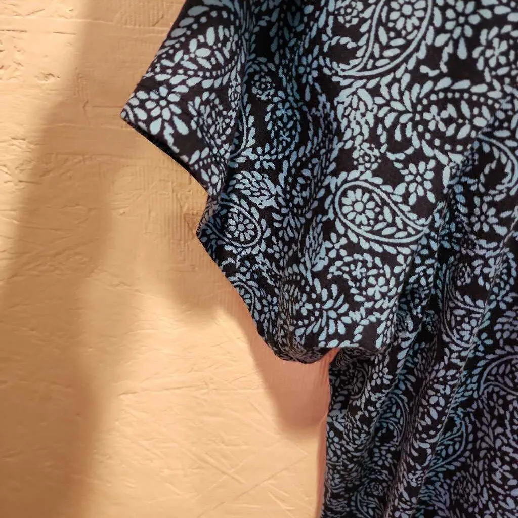 Relaxed Fit Paisley Top Size 2X
