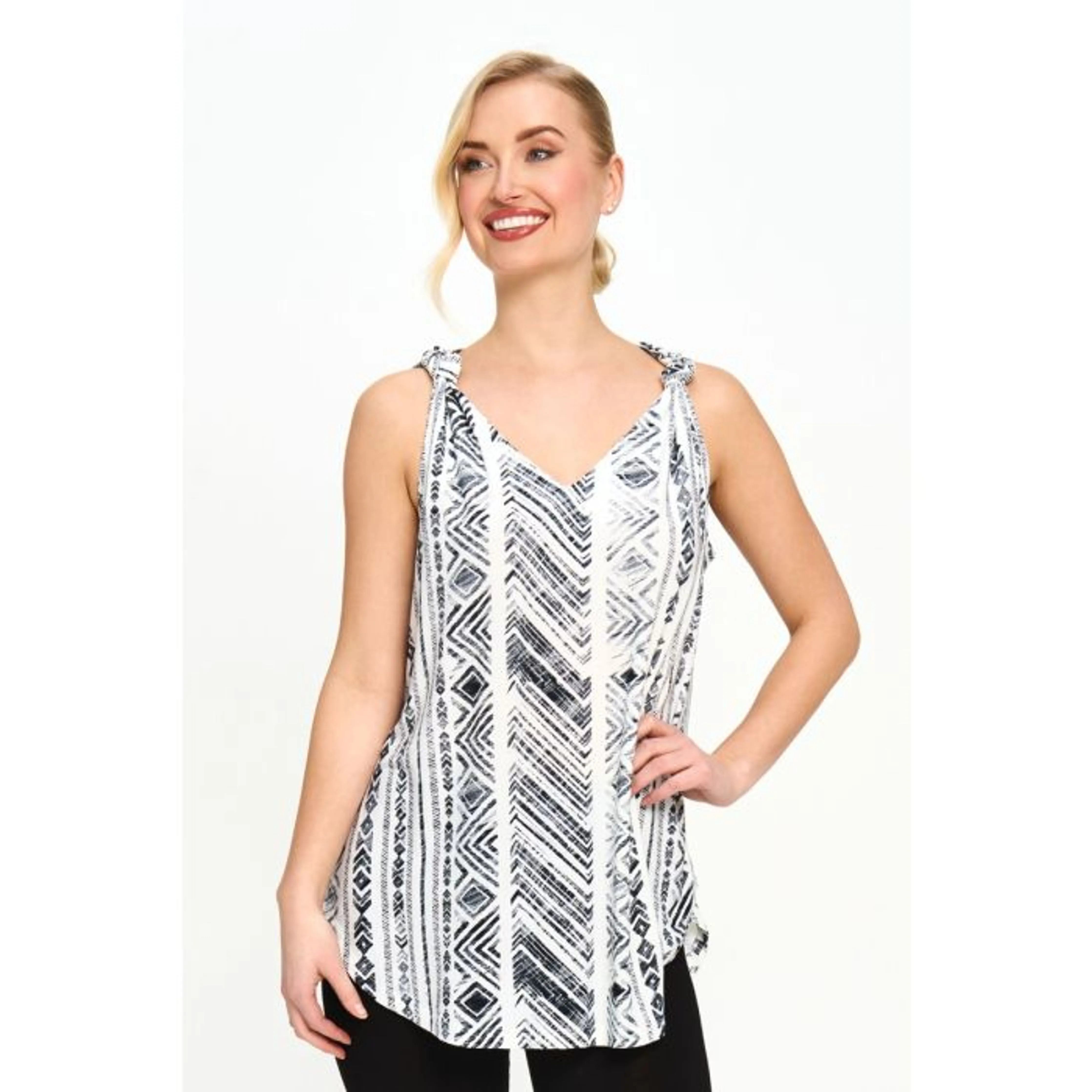 Twisted Knot Zig Zag Tank